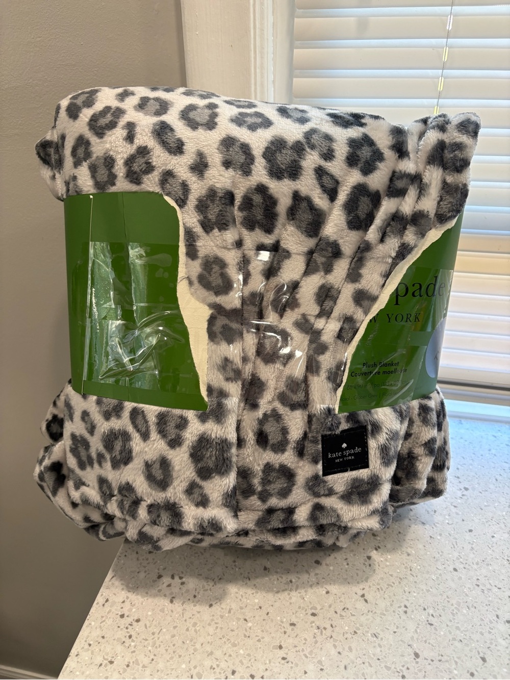 NEW Kate Spade Leopard Floral Glacier Twin Plush Blanket